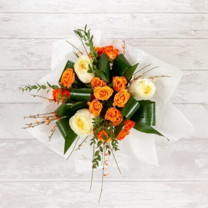 Buchet "Orange"-buchet orange trandafiri miniroze ginster 2