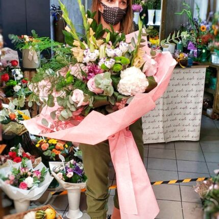 Buchet "Alege să fii diferit"-Screenshot 20201004 161131 WhatsApp 01